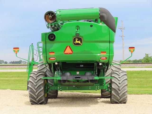 Image of John Deere S780 equipment image 3