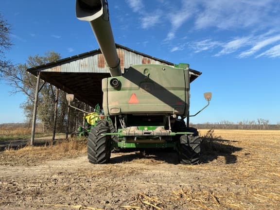 Image of John Deere S780 equipment image 1