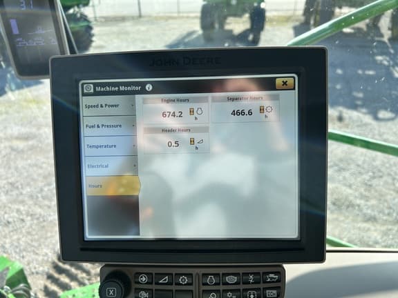 Image of John Deere S780 equipment image 3