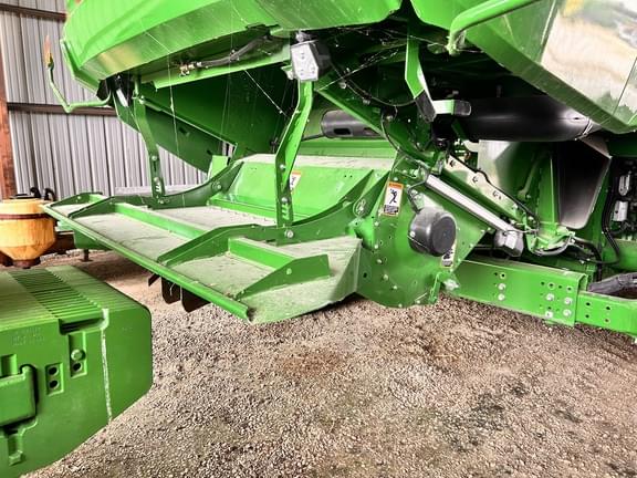 Image of John Deere S780 equipment image 4