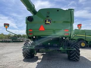 Main image John Deere S780 7