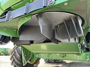 Main image John Deere S780 9