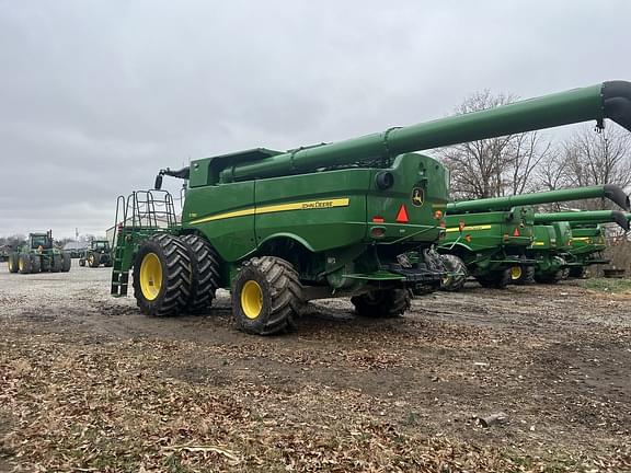 Image of John Deere S780 equipment image 3