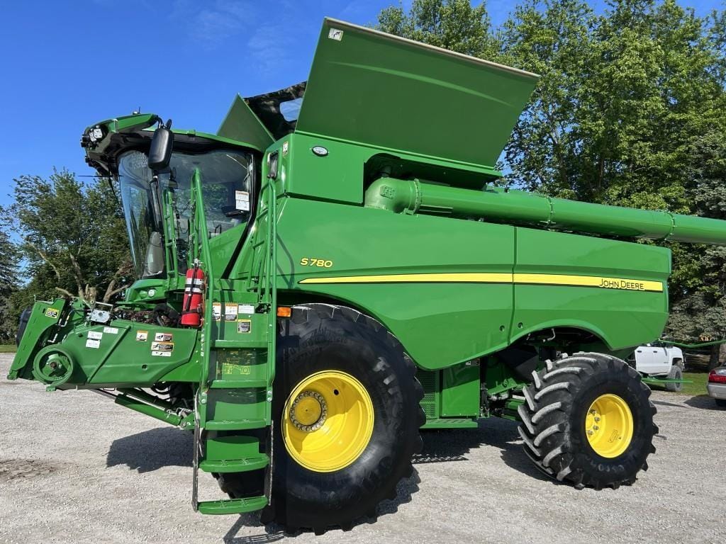 Main image John Deere S780