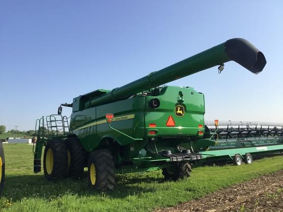 Image of John Deere S780 equipment image 2
