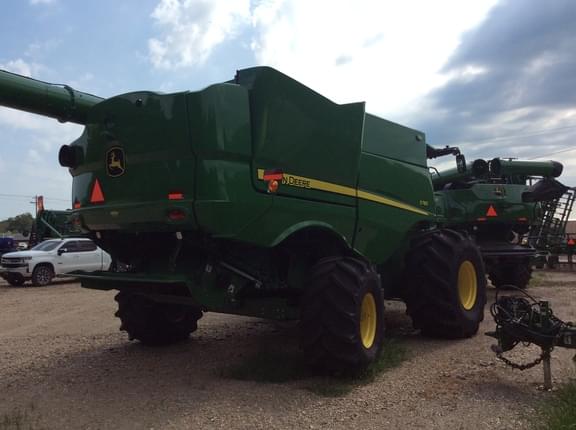 Image of John Deere S780 equipment image 2