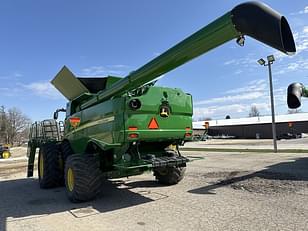 Main image John Deere S780 7