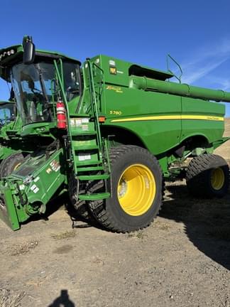 Image of John Deere S780 equipment image 1