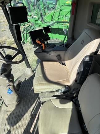Image of John Deere S780 equipment image 4