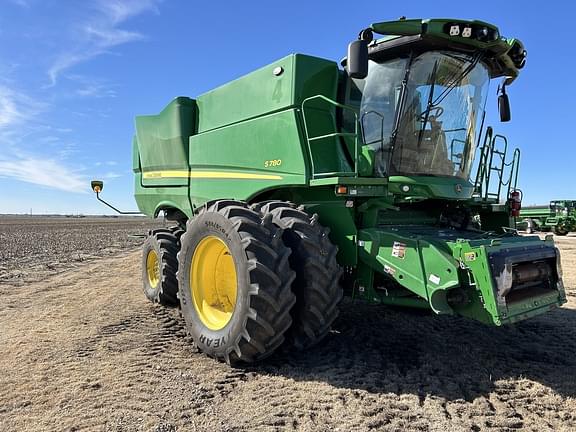 Image of John Deere S780 equipment image 1