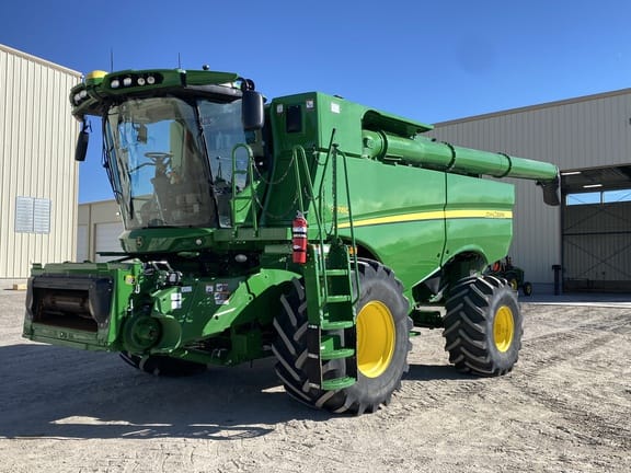 2023 John Deere S780 Equipment Image0