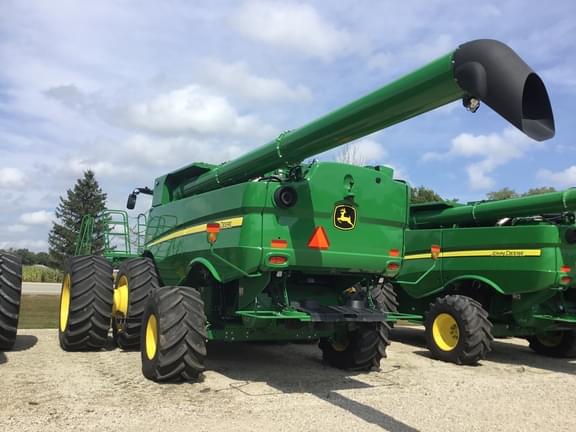 Image of John Deere S780 equipment image 3