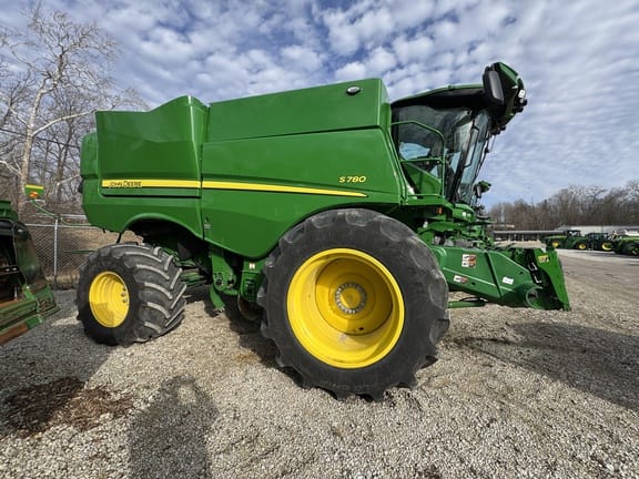 Main image John Deere S780