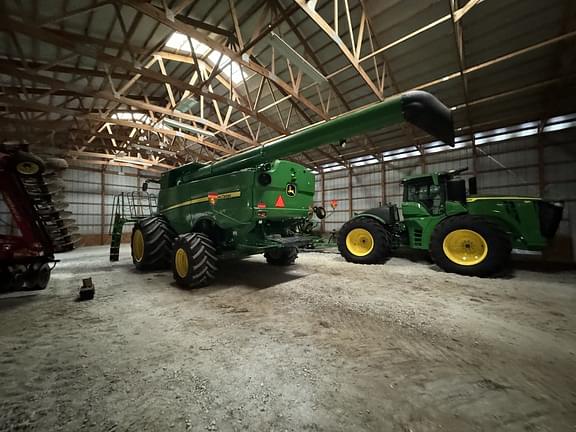 Image of John Deere S780 equipment image 2