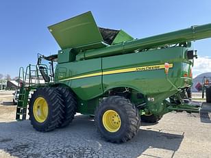 Main image John Deere S780 12