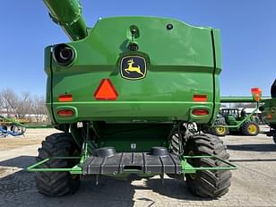 Main image John Deere S780 8