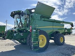 Main image John Deere S780 9