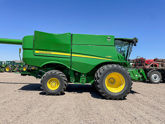 Image of John Deere S780 equipment image 3