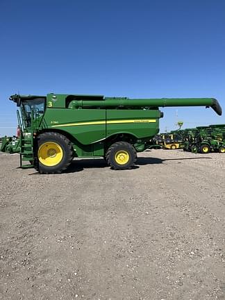 Image of John Deere S780 equipment image 3