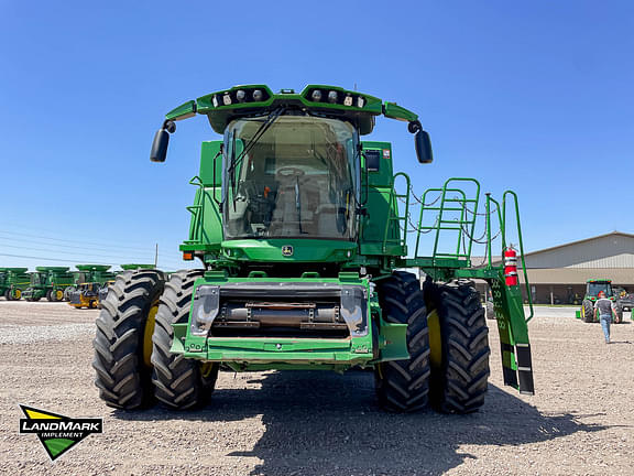 Image of John Deere S780 equipment image 1