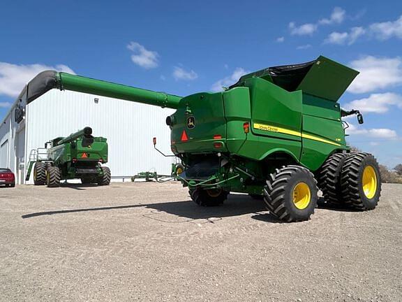 Image of John Deere S780 equipment image 4