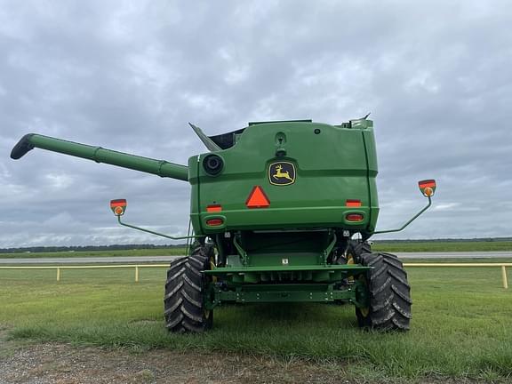 Image of John Deere S780 equipment image 4