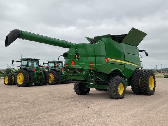 Image of John Deere S780 equipment image 3