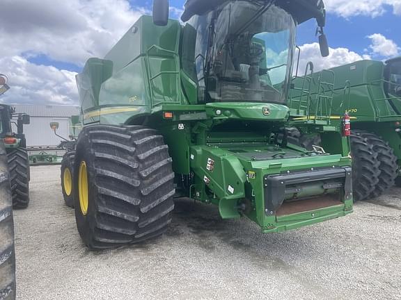 Image of John Deere S780 equipment image 1