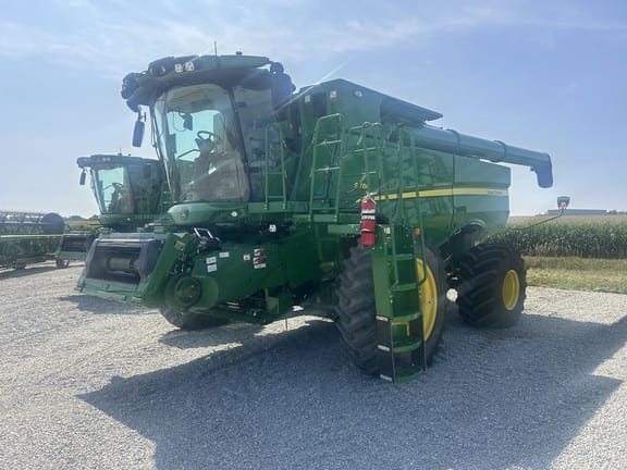 2023 John Deere S780 Equipment Image0