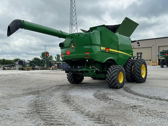 Image of John Deere S780 equipment image 4