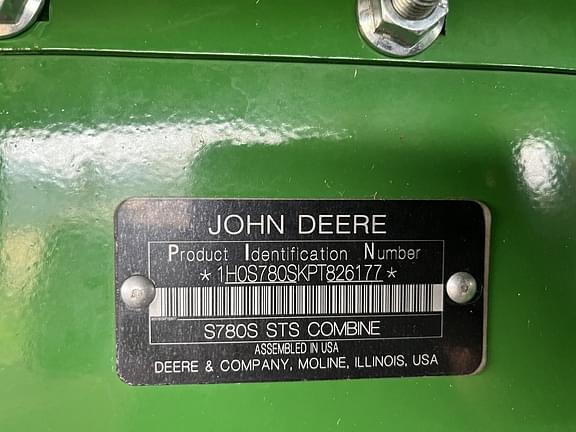 Image of John Deere S780 equipment image 1