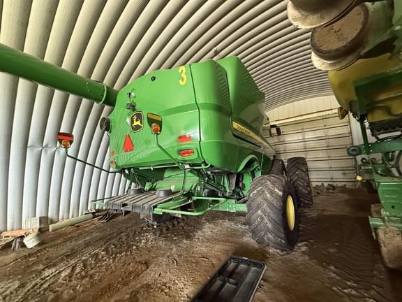 Image of John Deere S780 equipment image 4