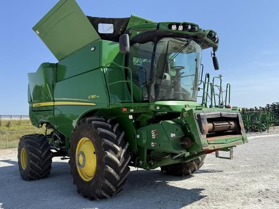 Image of John Deere S780 equipment image 4