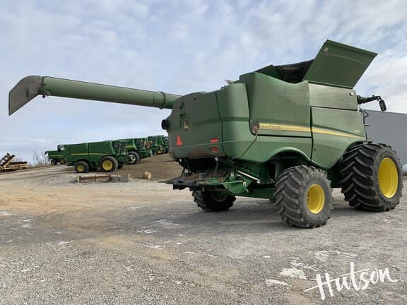 Image of John Deere S780 equipment image 2