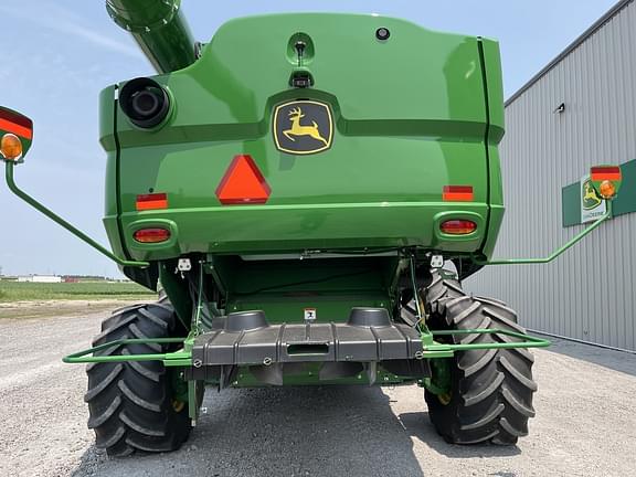 Image of John Deere S780 equipment image 4