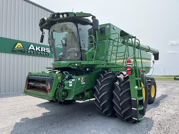 Image of John Deere S780 equipment image 1