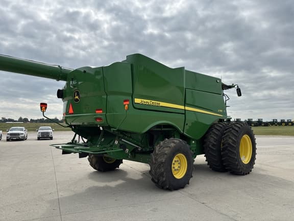 Image of John Deere S780 equipment image 1