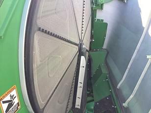 Main image John Deere S780 17