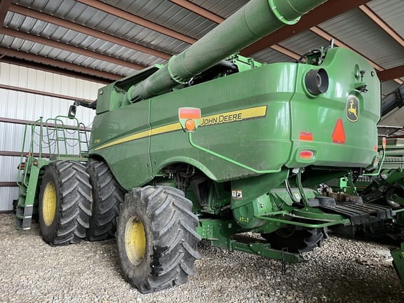 2023 John Deere S780 Equipment Image0