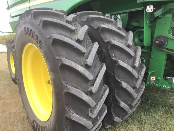 Image of John Deere S780 equipment image 4