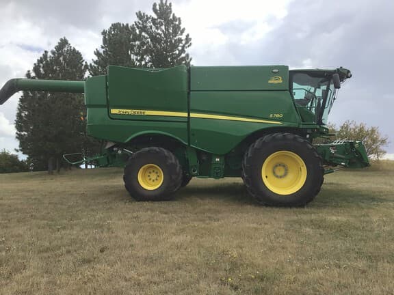 Image of John Deere S780 equipment image 4