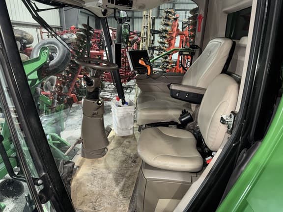 Image of John Deere S780 equipment image 4