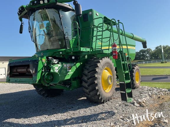 Image of John Deere S780 equipment image 2