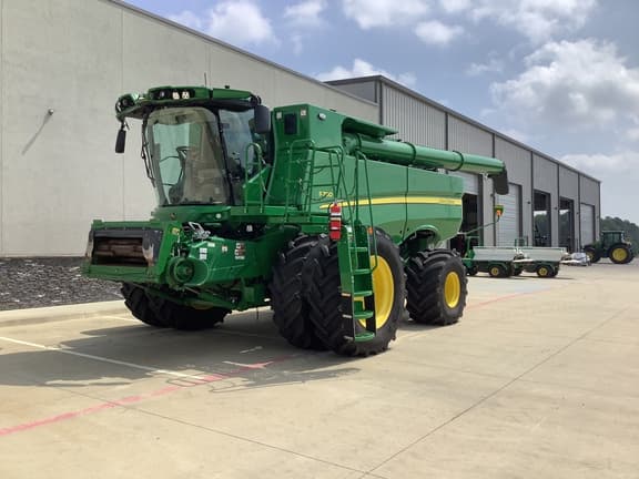 Image of John Deere S780 equipment image 4