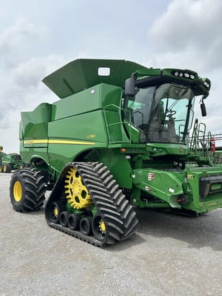 2023 John Deere S780 Equipment Image0