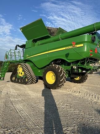 Image of John Deere S780 equipment image 3