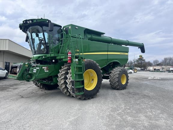 Image of John Deere S780 equipment image 4
