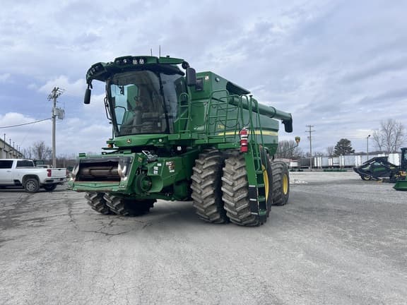 Image of John Deere S780 equipment image 3