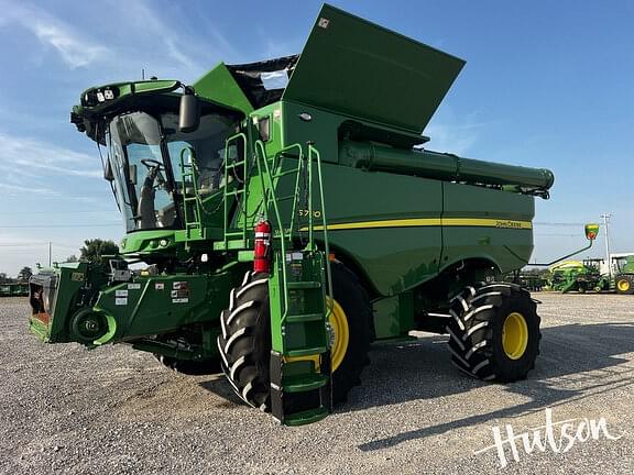 Image of John Deere S780 equipment image 1