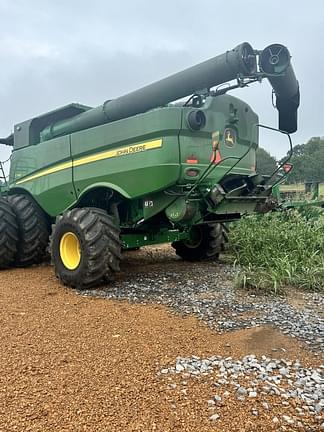 Image of John Deere S780 equipment image 3